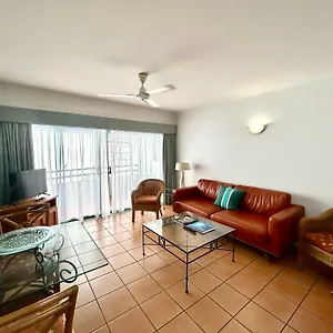 https://mid-city-luxury-suites.cairnshotels4all.com